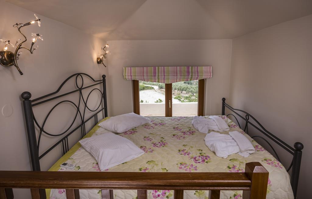 Athina Luxury Villas Xamoudhokhorion  Exteriör bild