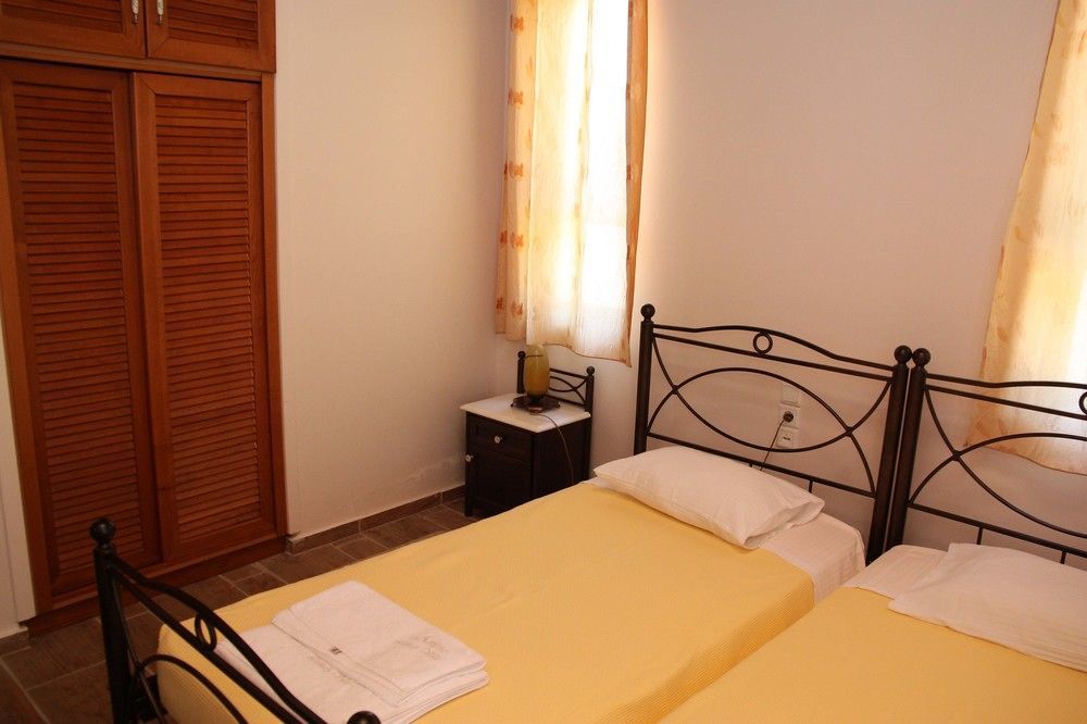 Athina Luxury Villas Xamoudhokhorion  Exteriör bild
